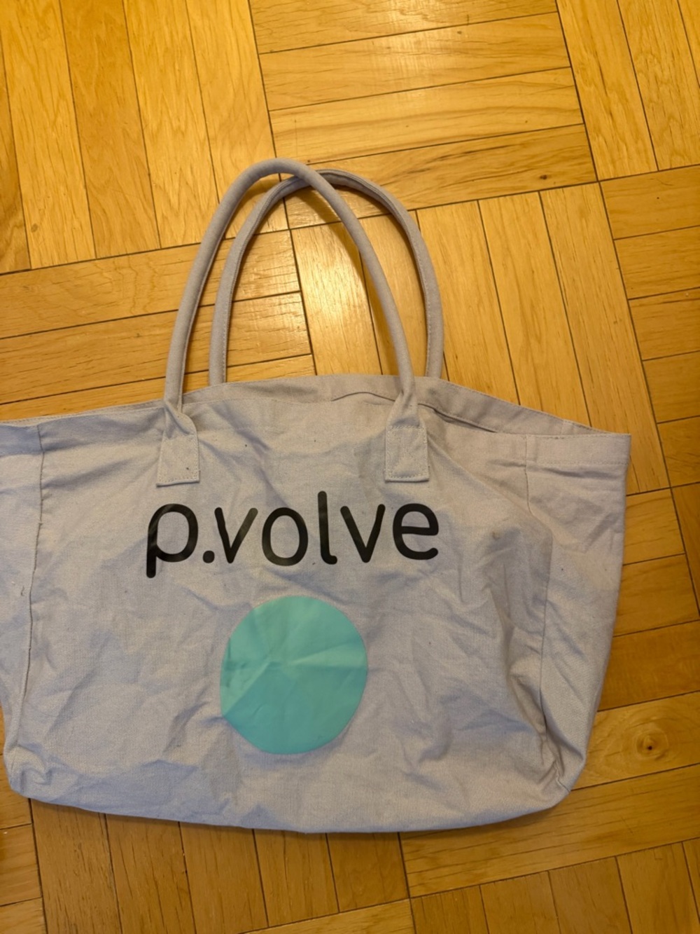 P.volve Tote